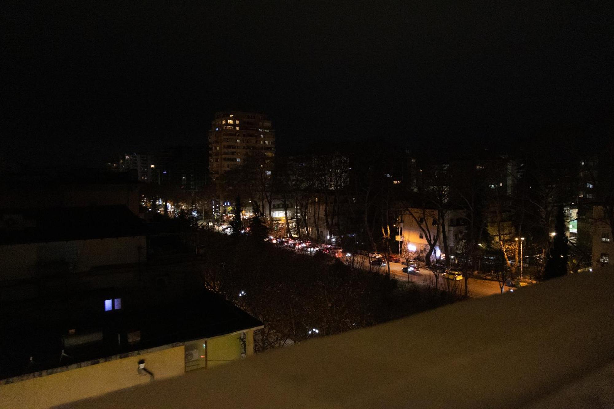 Cozy Loft-Blloku Downtown Hotel Tirana Bagian luar foto